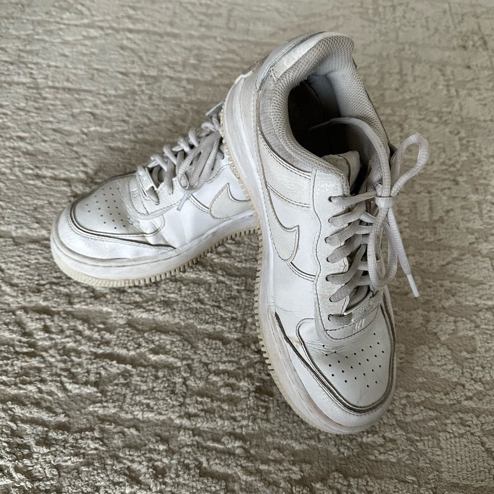 White Nike Air Force